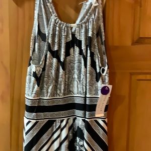 Women’s sleeveless maxi dress